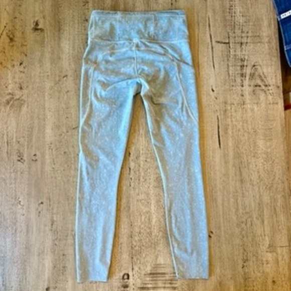 Lululemon Fast and Free Tights - Picture 3 of 11